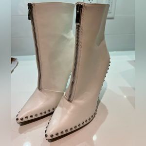 White studded pointy toe ankle boots size 7.5